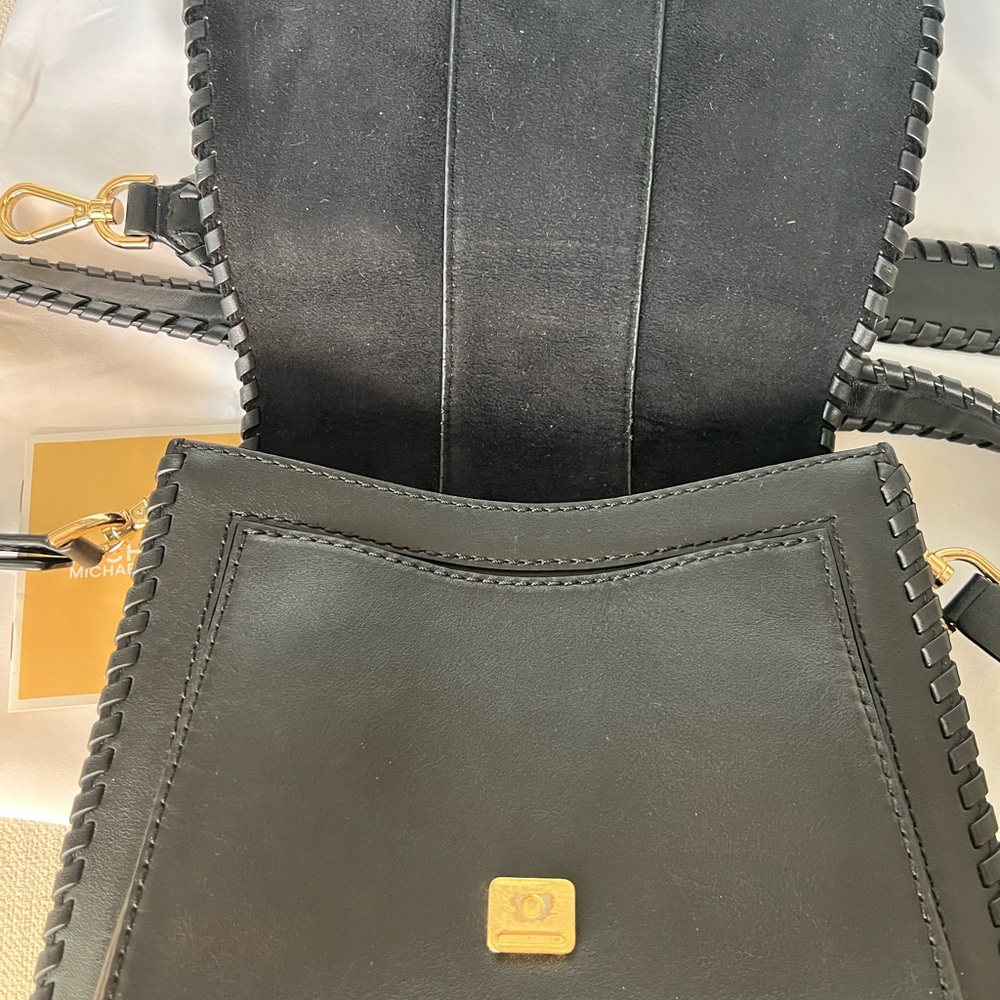 Michael Kors Black saddle/crossbody bag - Picture 13 of 16